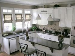 Ubatuba with tile backsplash